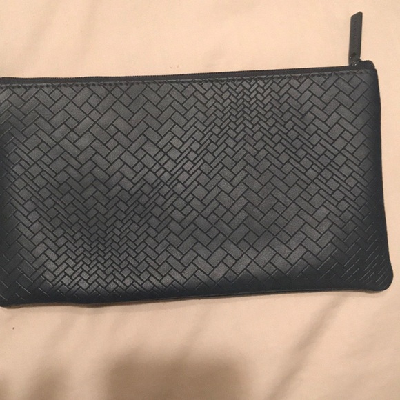 Cole Haan small traveling pouch - Picture 2 of 5